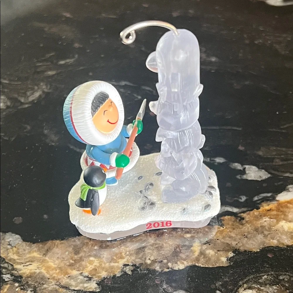 Vintage Hallmark 2016 Frosty Friends #37 Holiday Ornament